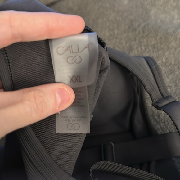 Calia support sports bra. Size XXL. Grey/olive color. NWOT. Adjustable straps. - Picture 5 of 5